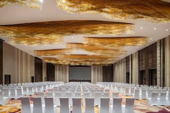 Crowne Plaza Fuzhou Riverside By Ihg,Fuzhou>>Fujian,5 star