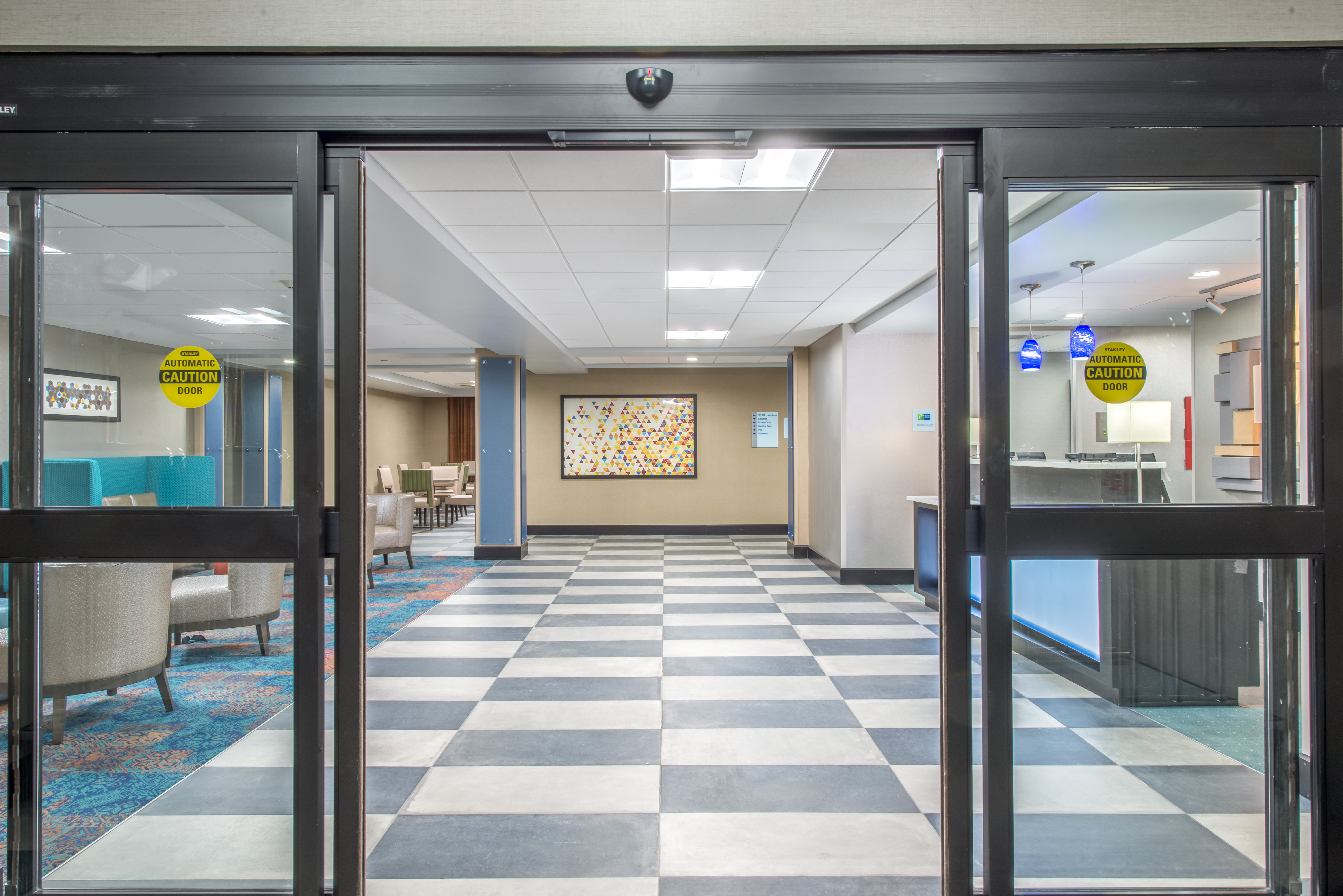 holiday inn express and suites shawnee kansas city west by ihg
