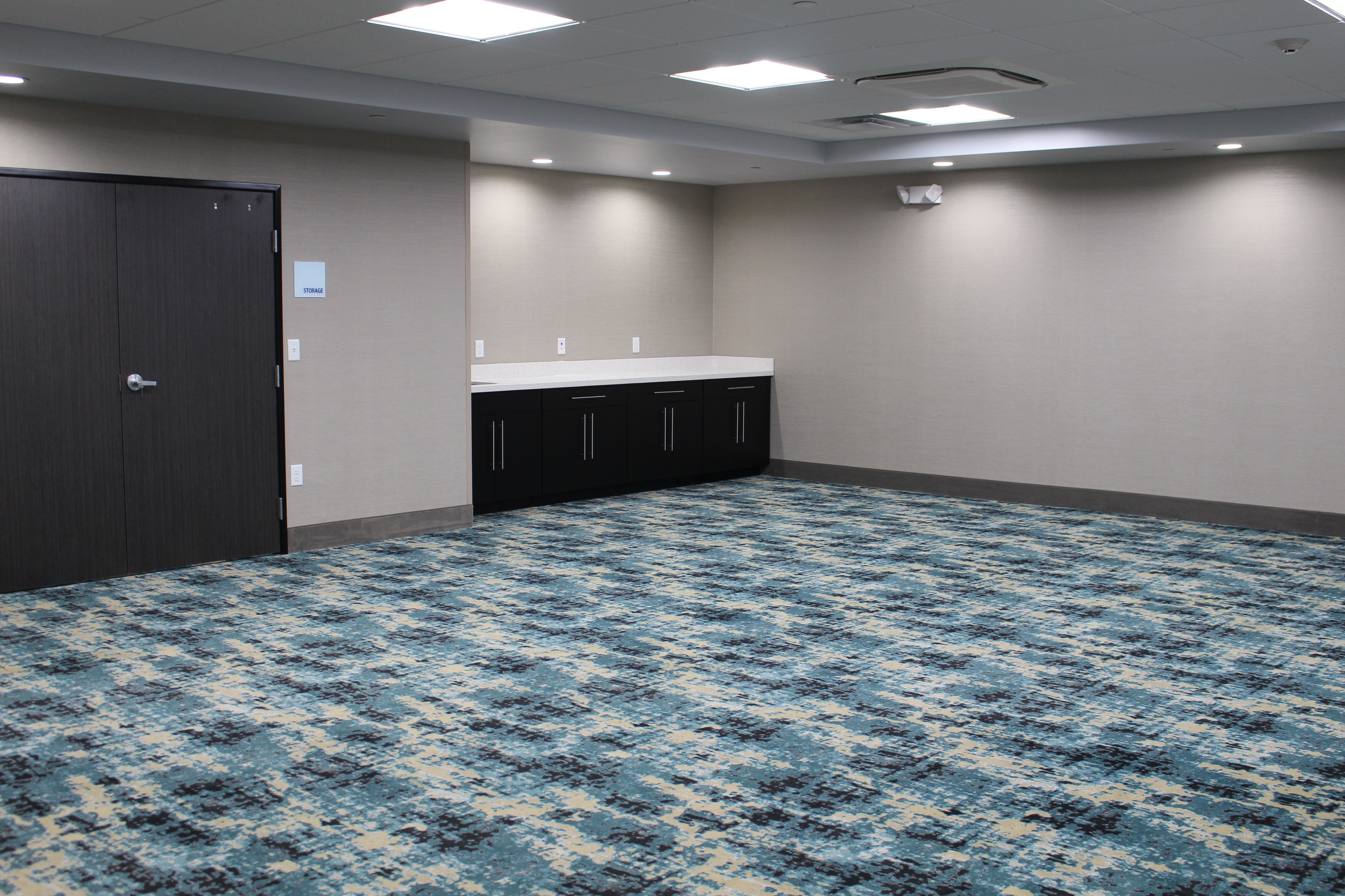 holiday inn express and suites shawnee kansas city west by ihg