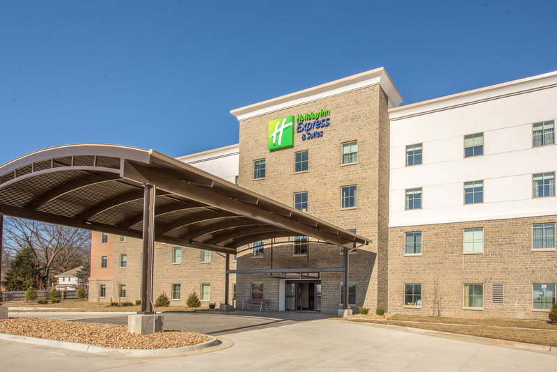 holiday inn express and suites shawnee kansas city west by ihg