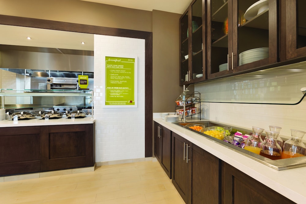 hilton garden inn pittsburgh airport south robinson mall