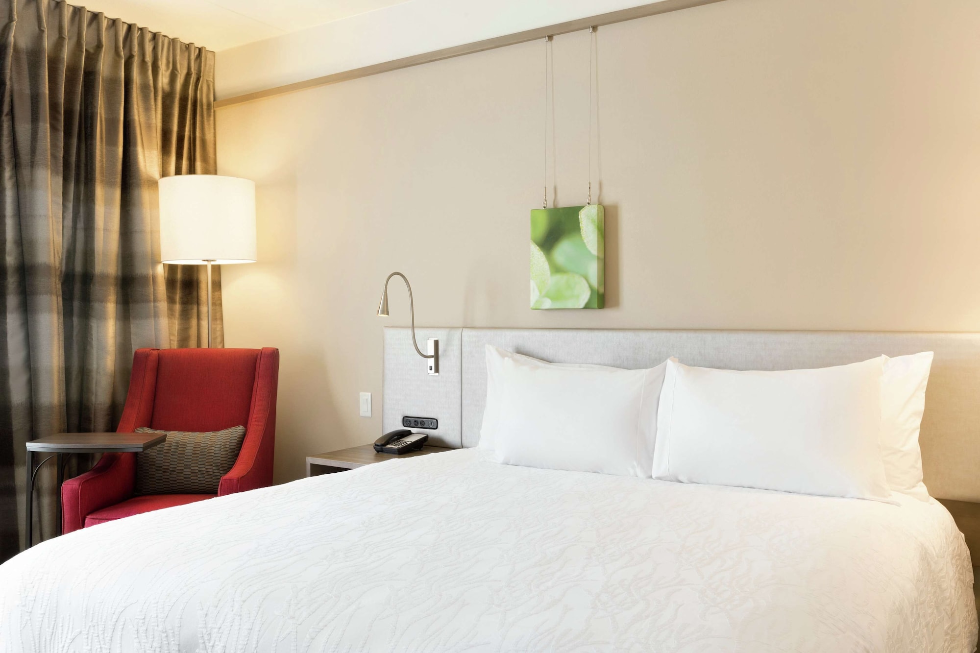 hilton garden inn pittsburgh airport south robinson mall