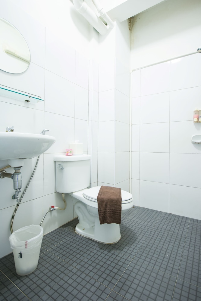 sleep sheep phuket hostel