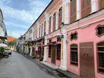 sleep sheep phuket hostel