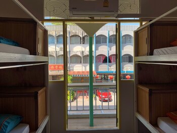 sleep sheep phuket hostel