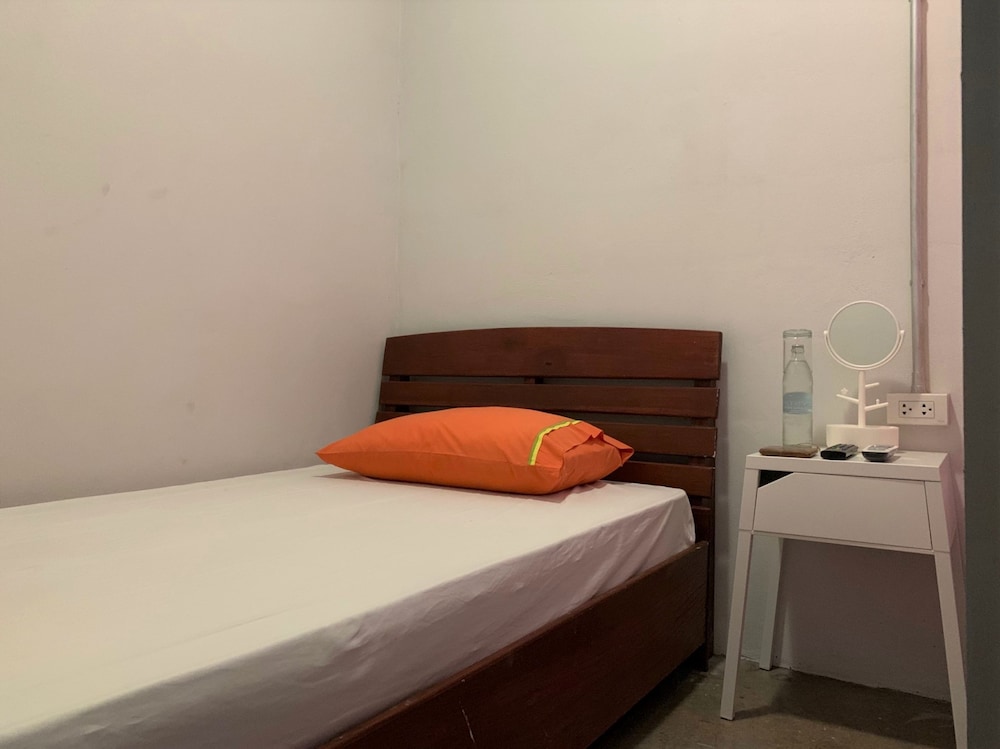 sleep sheep phuket hostel