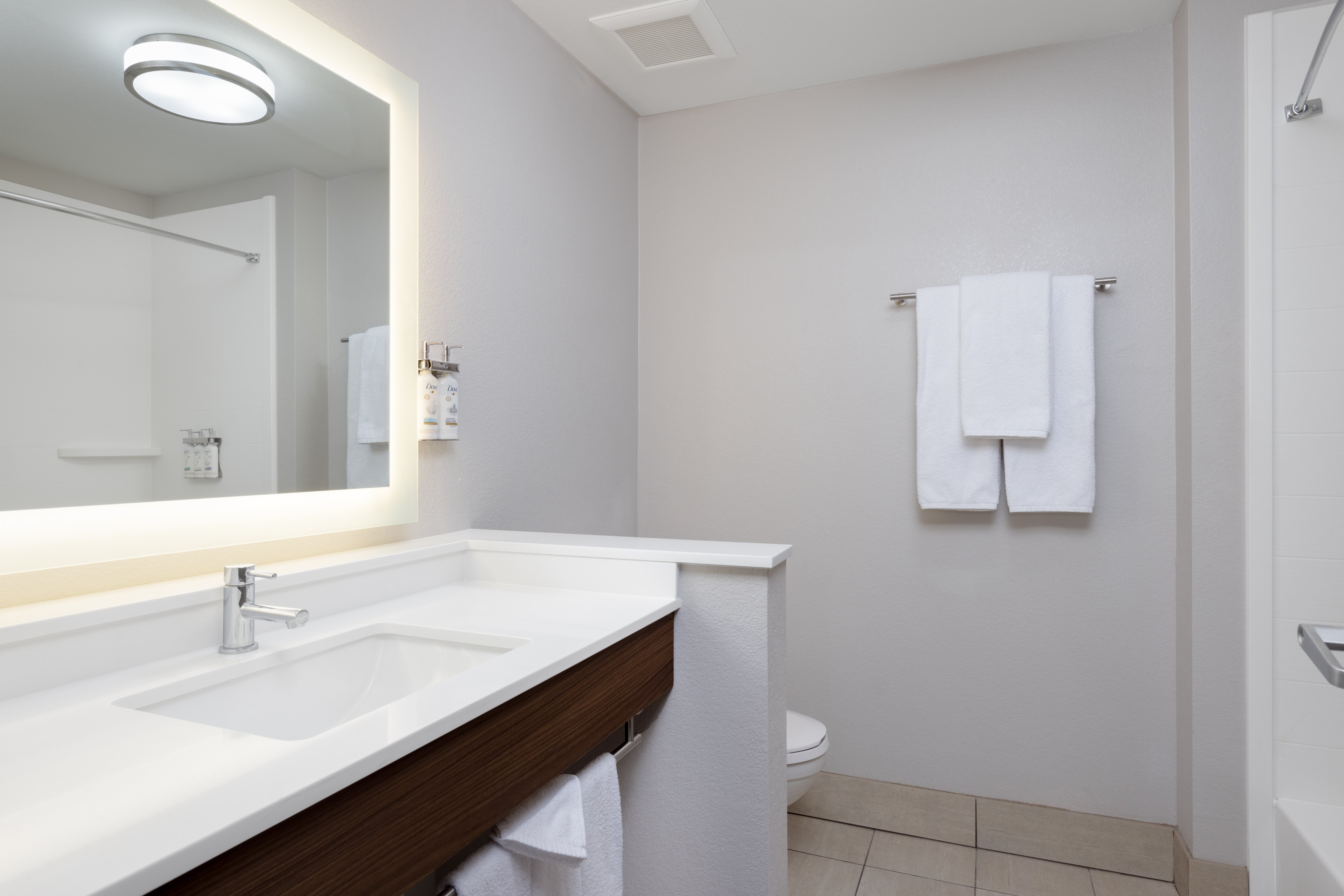 holiday inn express and suites phoenix west buckeye