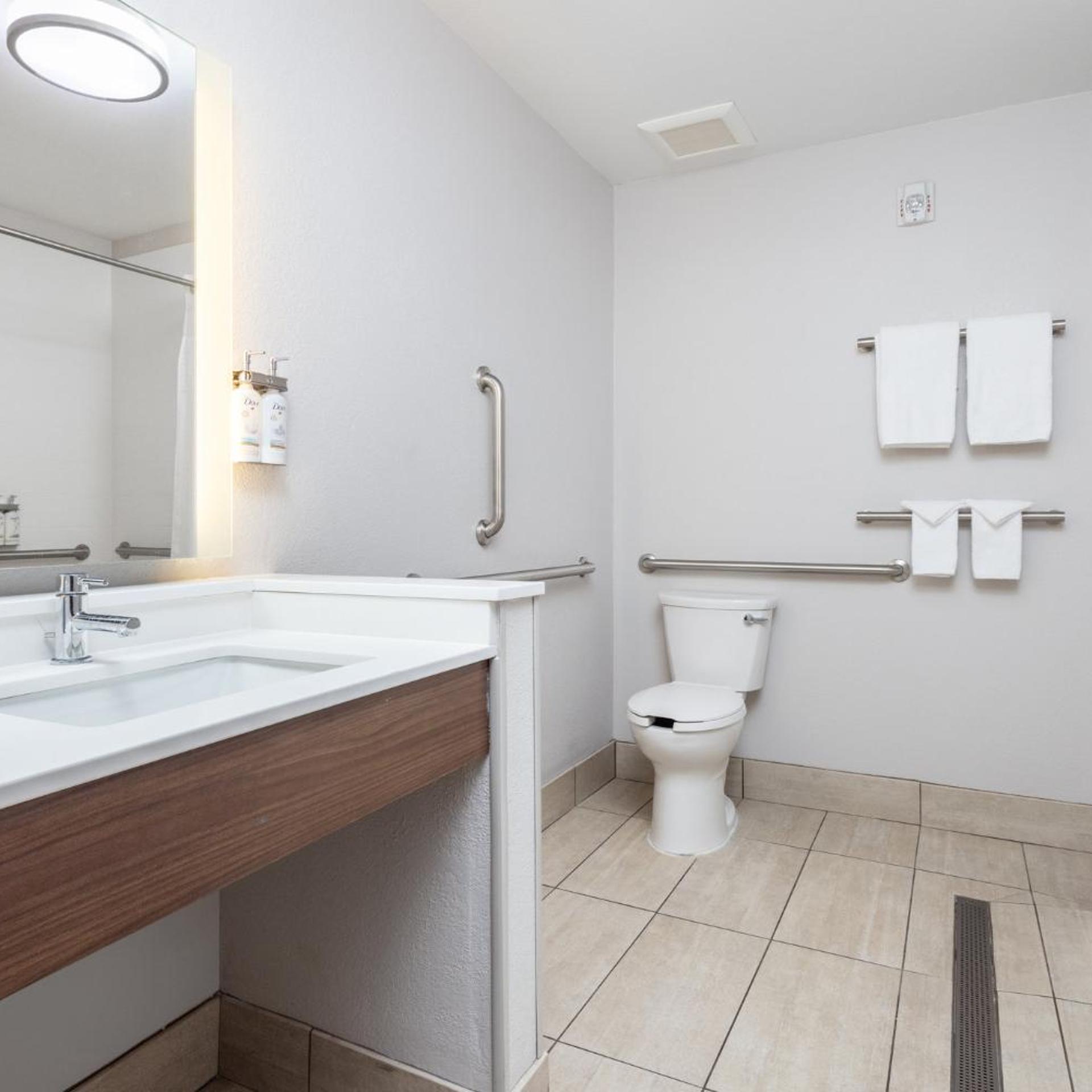 holiday inn express and suites phoenix west buckeye