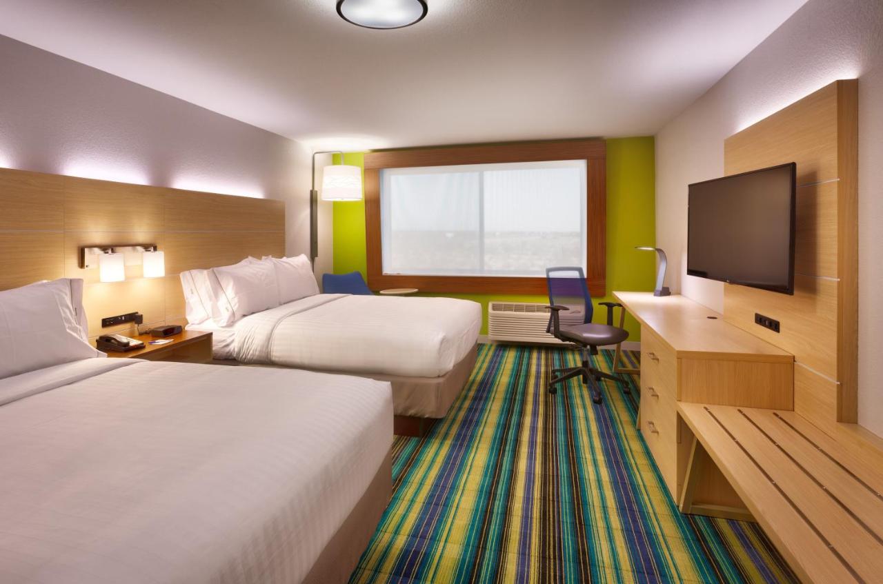holiday inn express and suites phoenix west buckeye