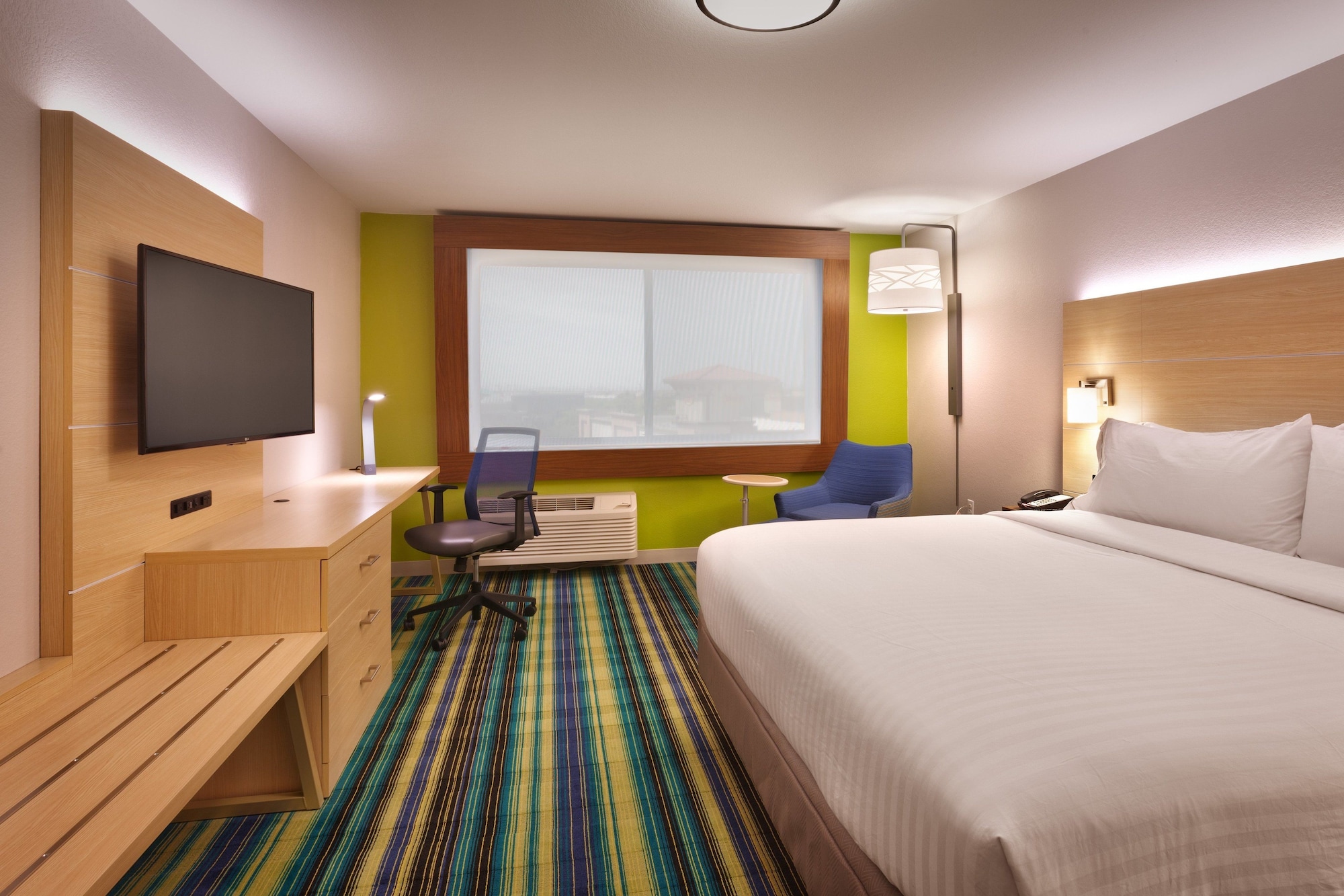 holiday inn express and suites phoenix west buckeye