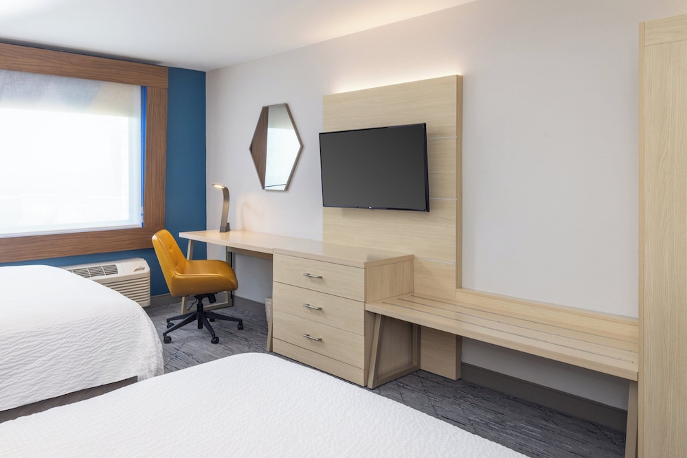 holiday inn express and suites phoenix west buckeye