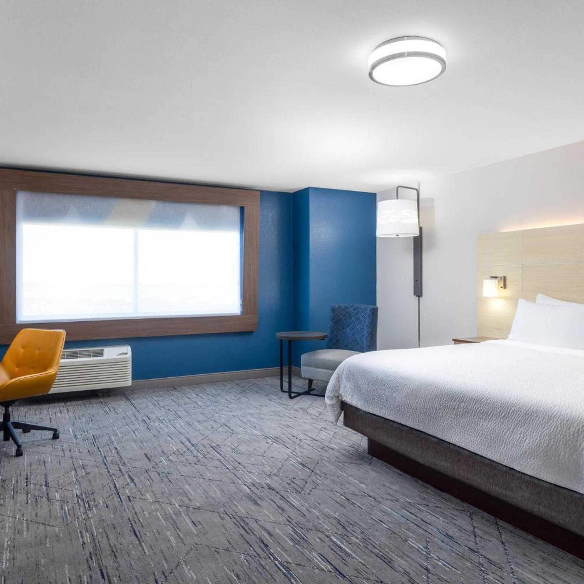 holiday inn express and suites phoenix west buckeye