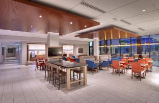 holiday inn express and suites phoenix west buckeye