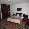 parrot lodge