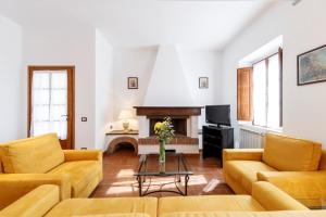 tenuta di montecucco collemassari hospitality