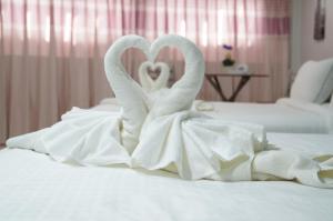 ma non nont hotel and apartment