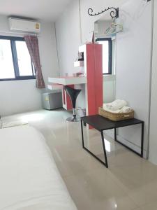 ma non nont hotel and apartment