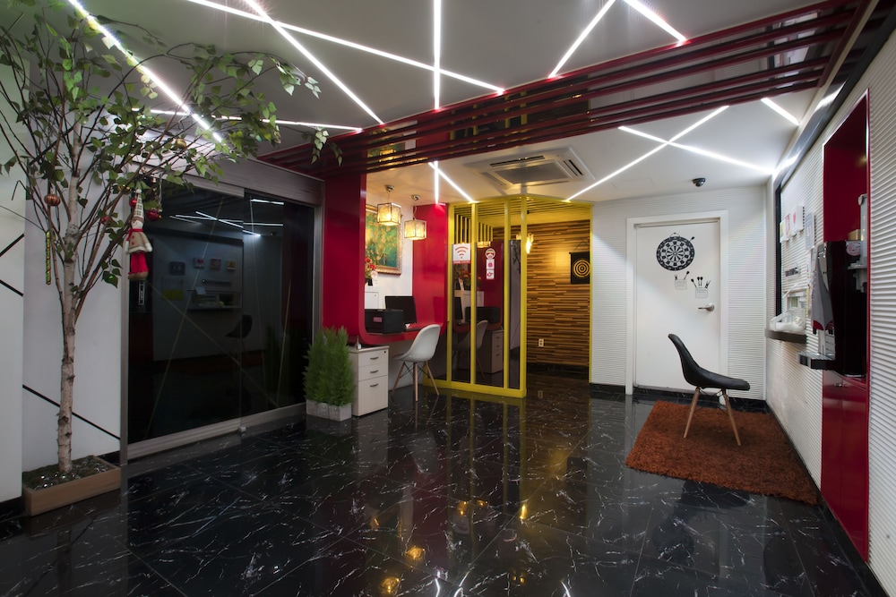max motel