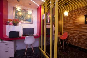 max motel