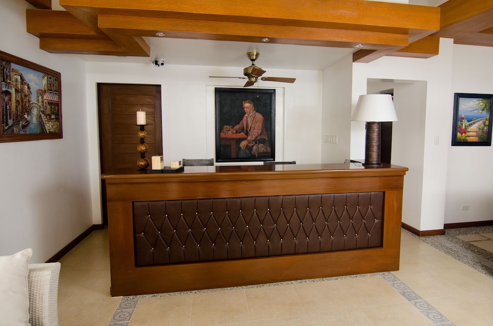 giulius boracay italian resort