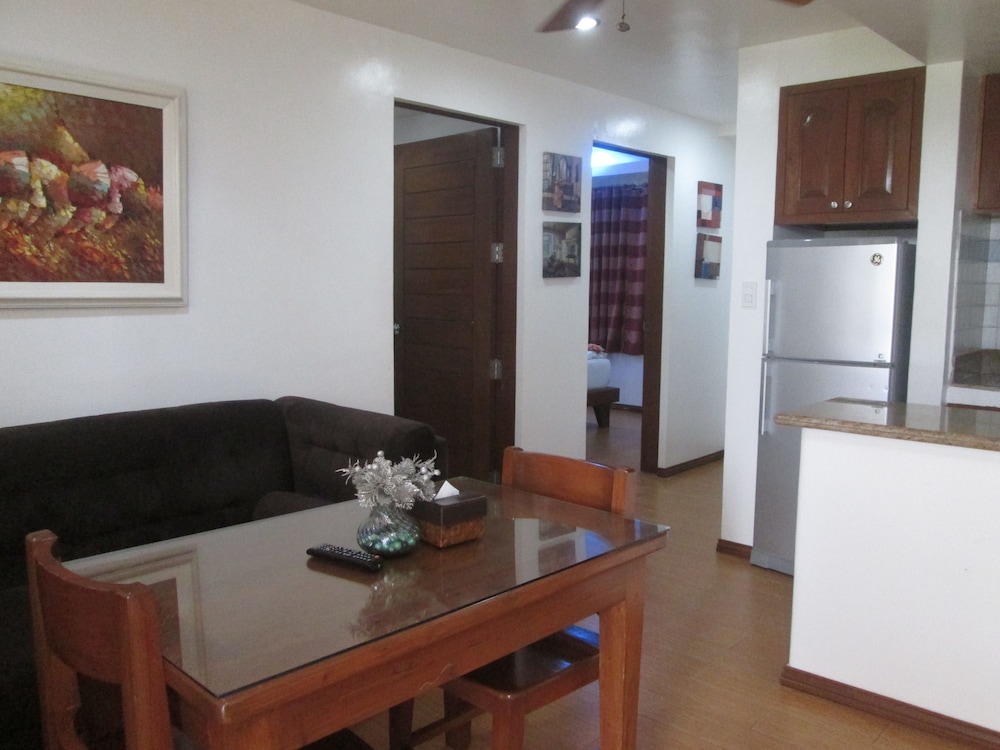 giulius boracay italian resort