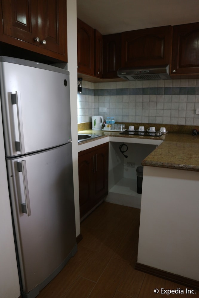 giulius boracay italian resort