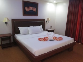 giulius boracay italian resort