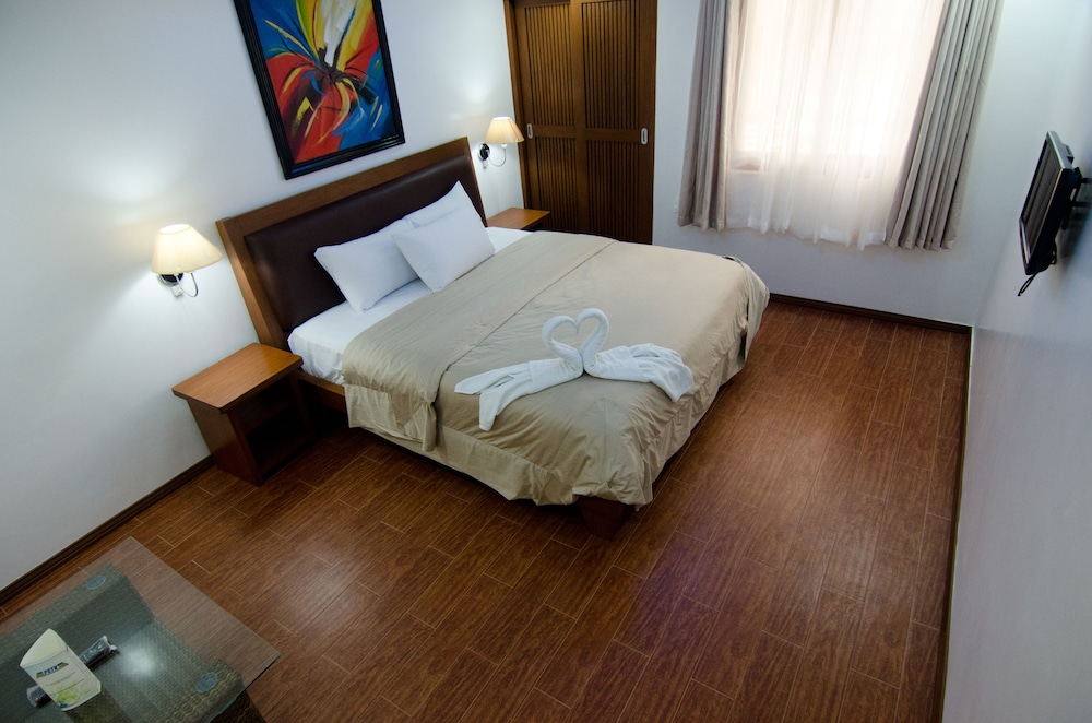 giulius boracay italian resort