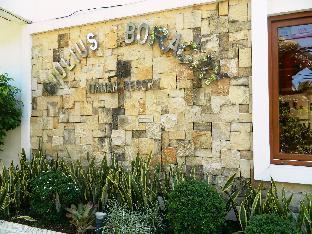 giulius boracay italian resort