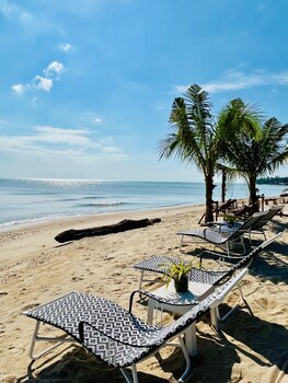 sabaii bay resort