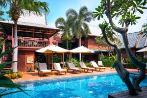 ruen kanok thai house