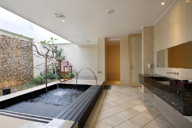 mulan motel taichung