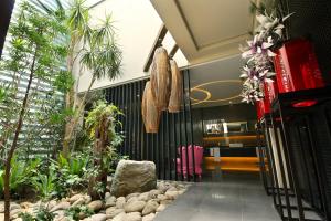 mulan motel taichung