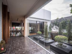 mulan motel taichung