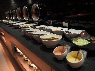 the riverside hotel international