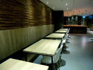 the riverside hotel international