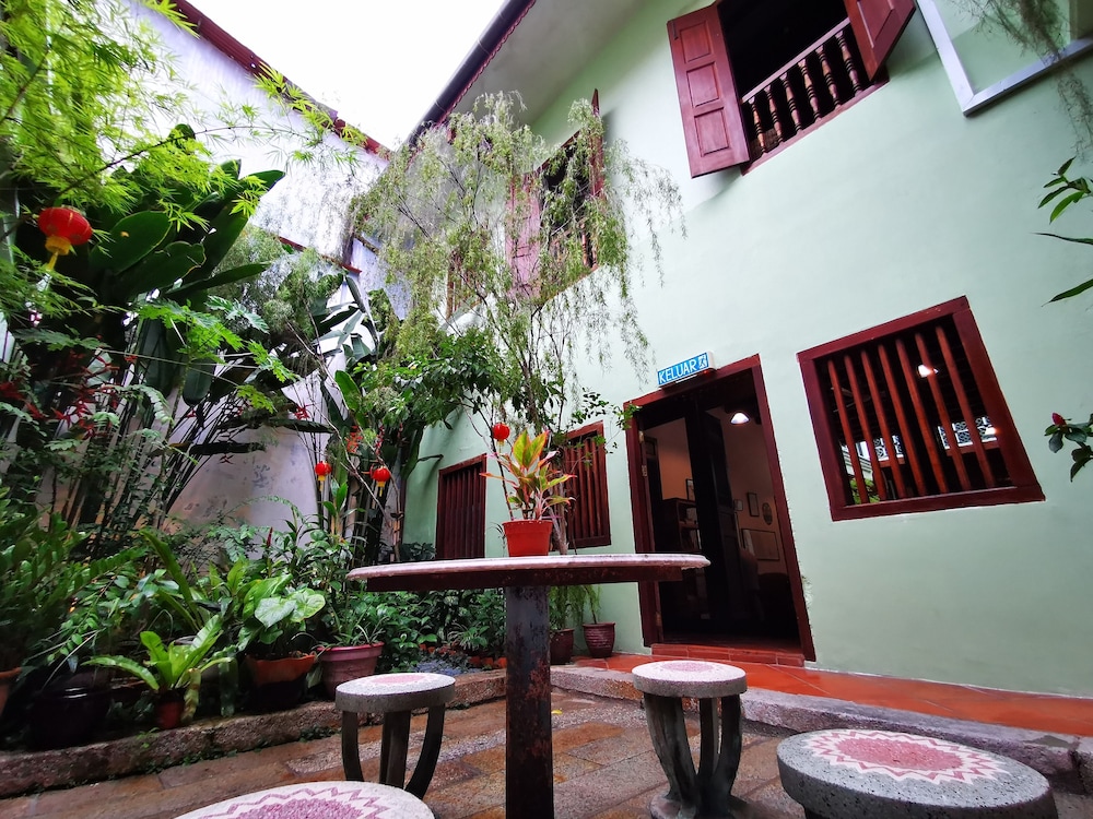 east indies mansion