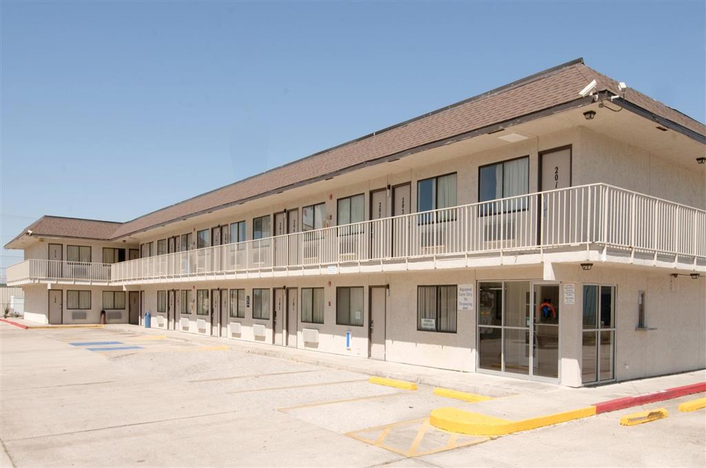 americas best value inn and suites groves port arthur