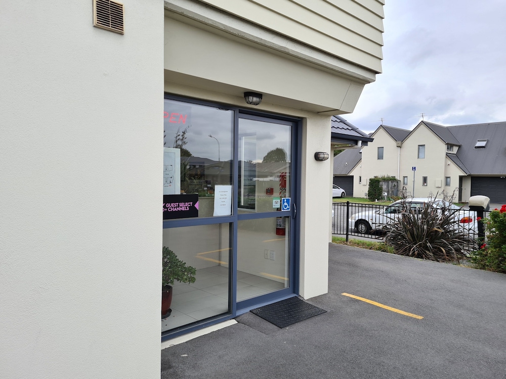 123 motel