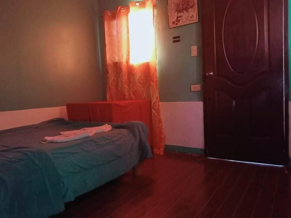 acacia sunset village inn