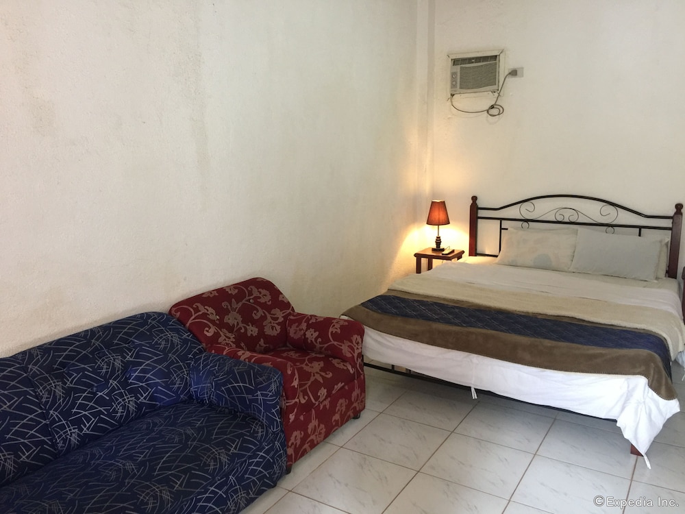 acacia sunset village inn