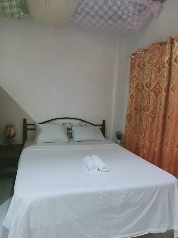 acacia sunset village inn