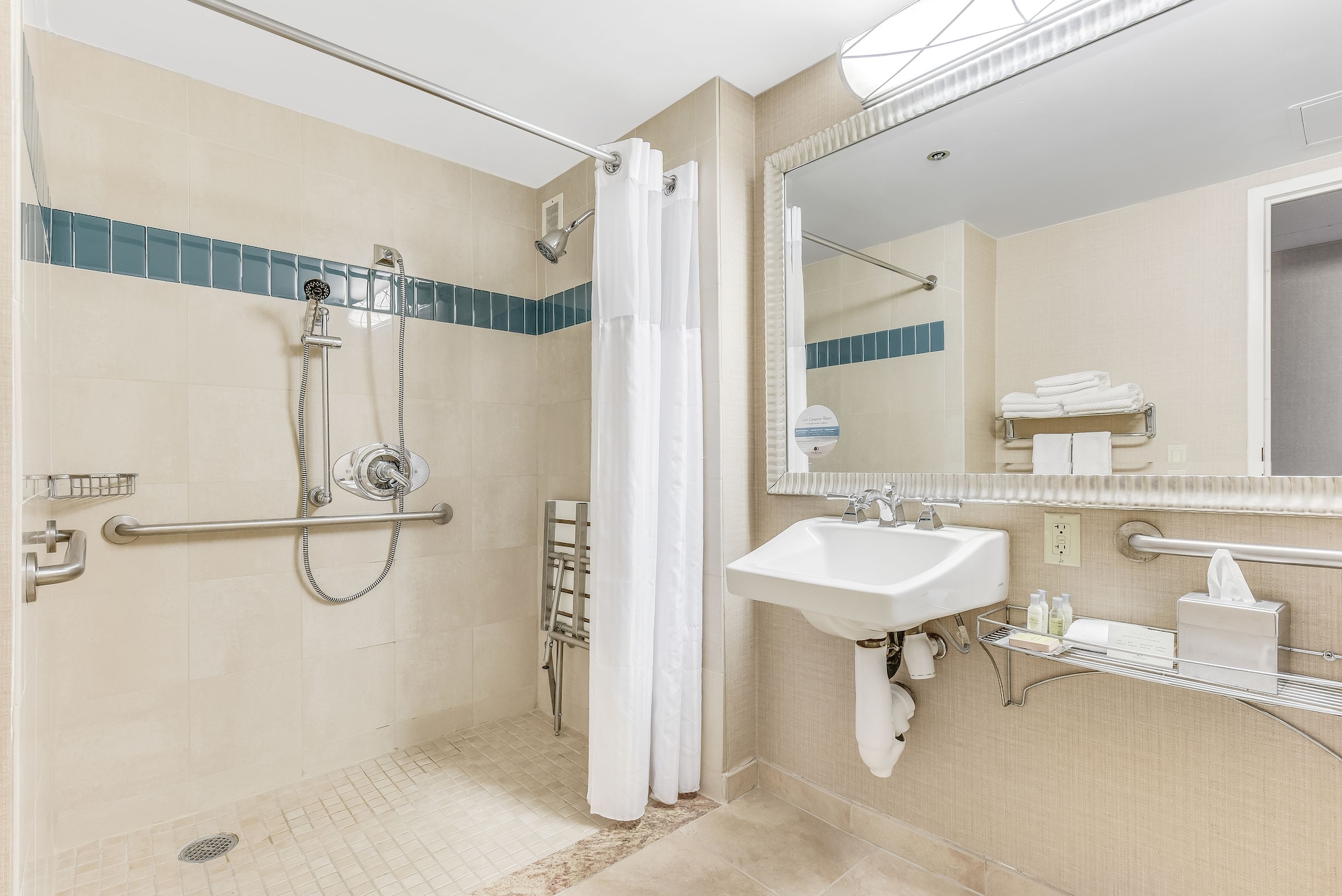 hotel fera anaheim a doubletree by hilton
