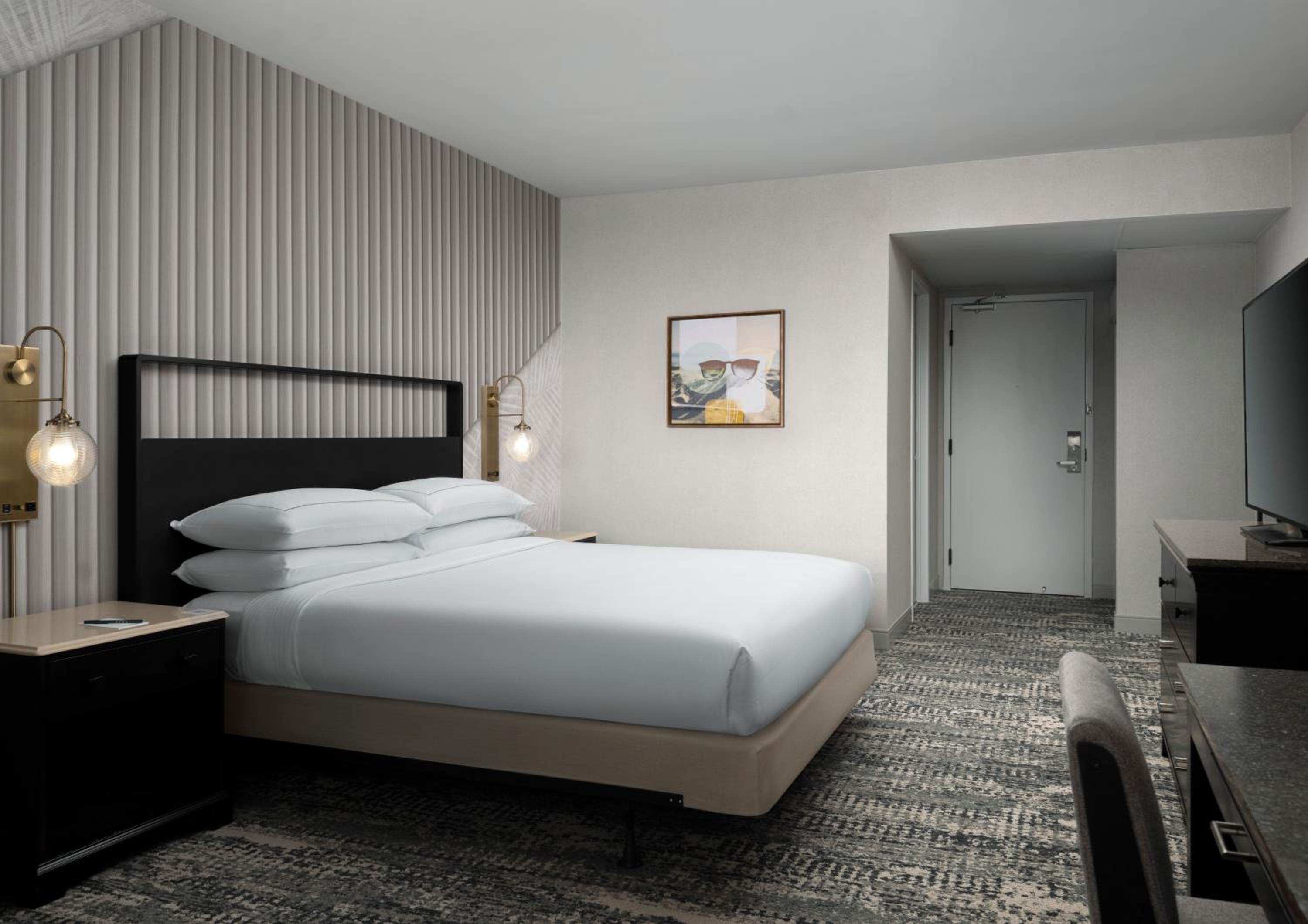hotel fera anaheim a doubletree by hilton