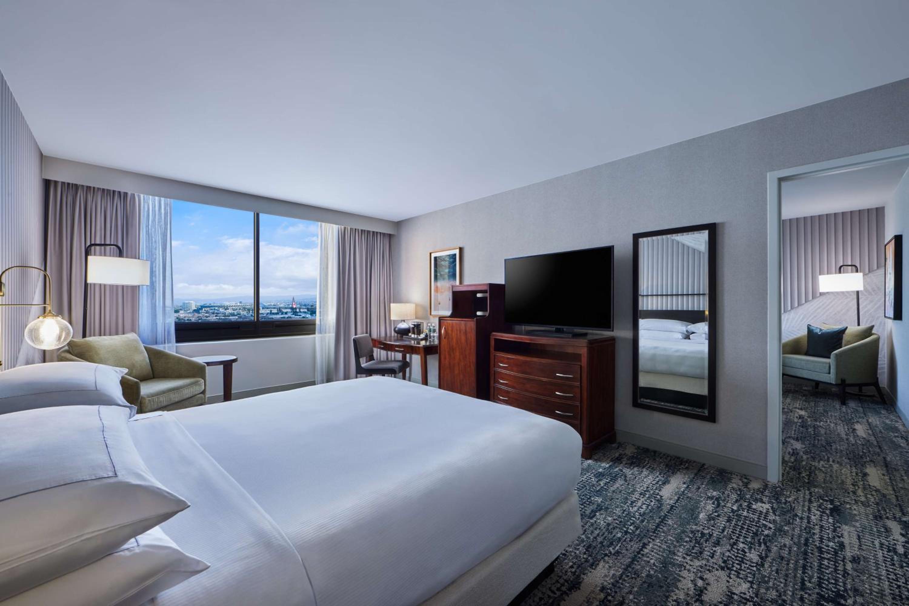 hotel fera anaheim a doubletree by hilton