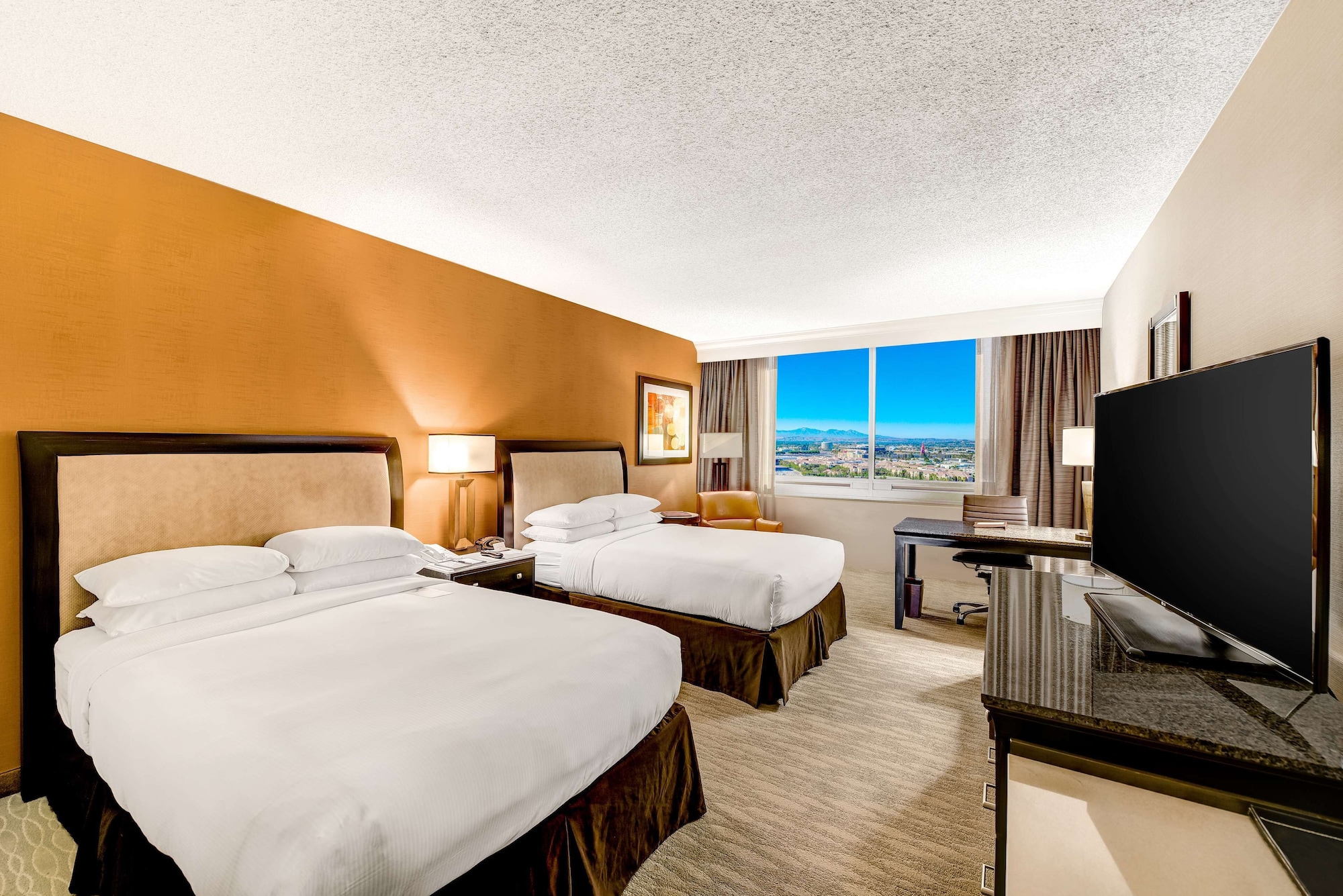 hotel fera anaheim a doubletree by hilton