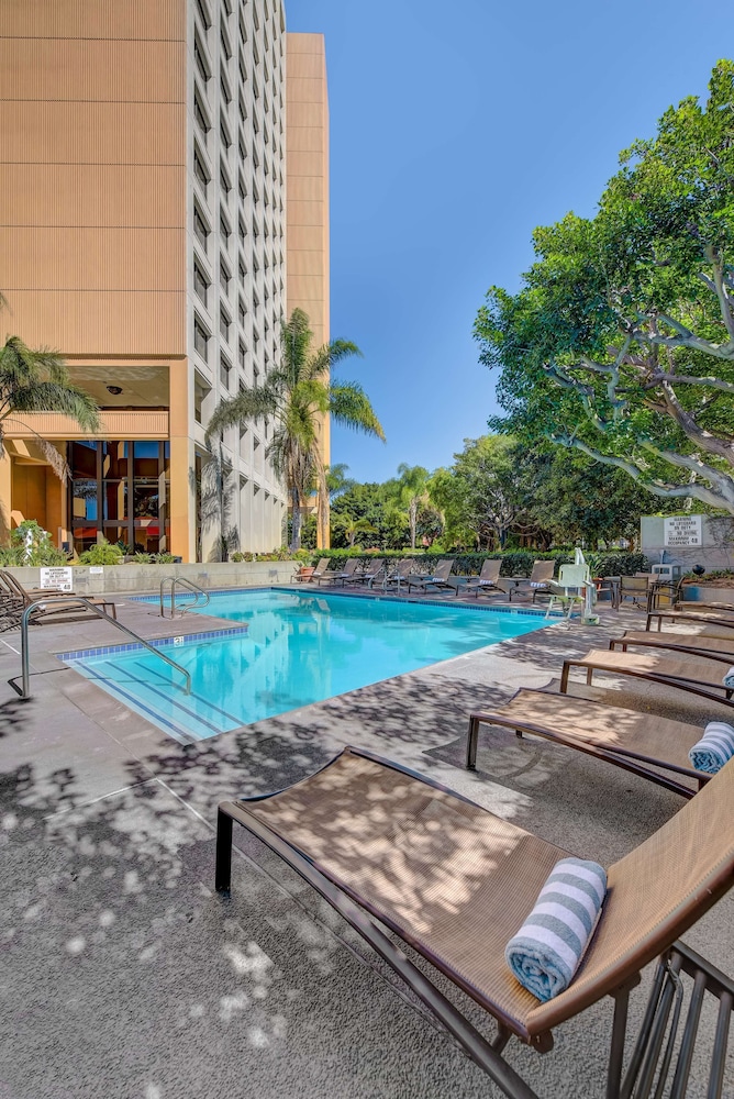 hotel fera anaheim a doubletree by hilton