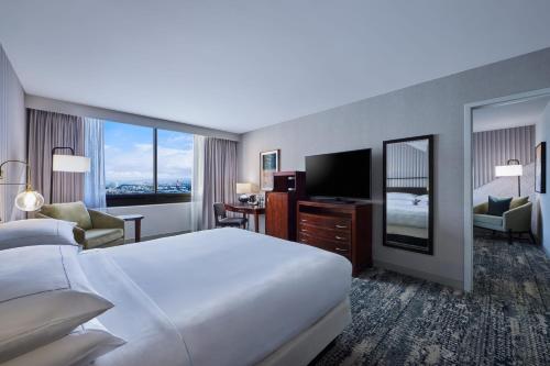 hotel fera anaheim a doubletree by hilton