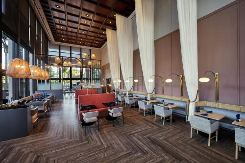 hotel fera anaheim a doubletree by hilton