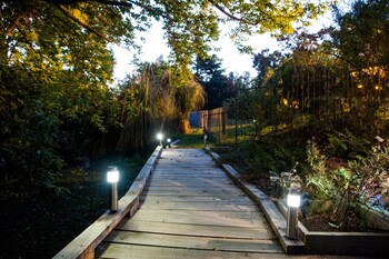 admirals motor lodge